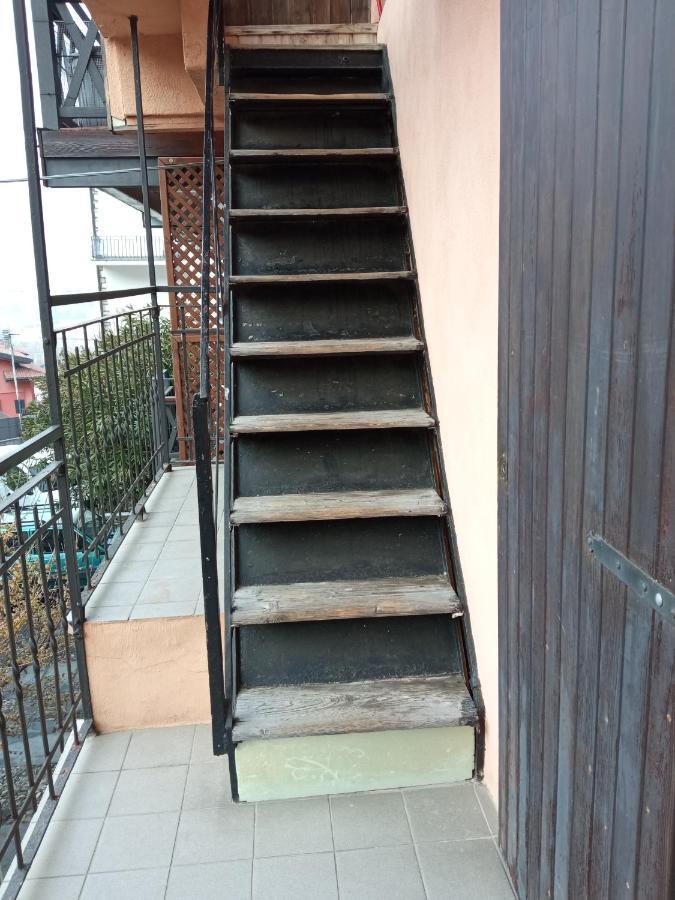 Cute Little Flat With View, 20 Mins To Bgy Airport Apartment Pradalunga ภายนอก รูปภาพ